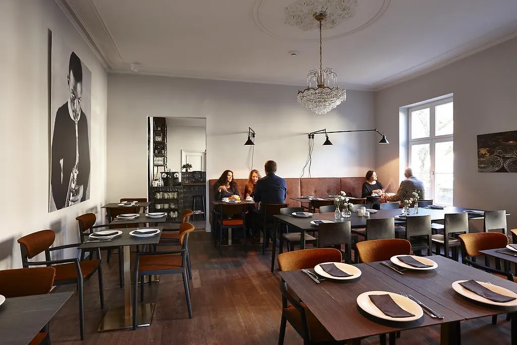 Hotel Monsieur Ernest Brujas